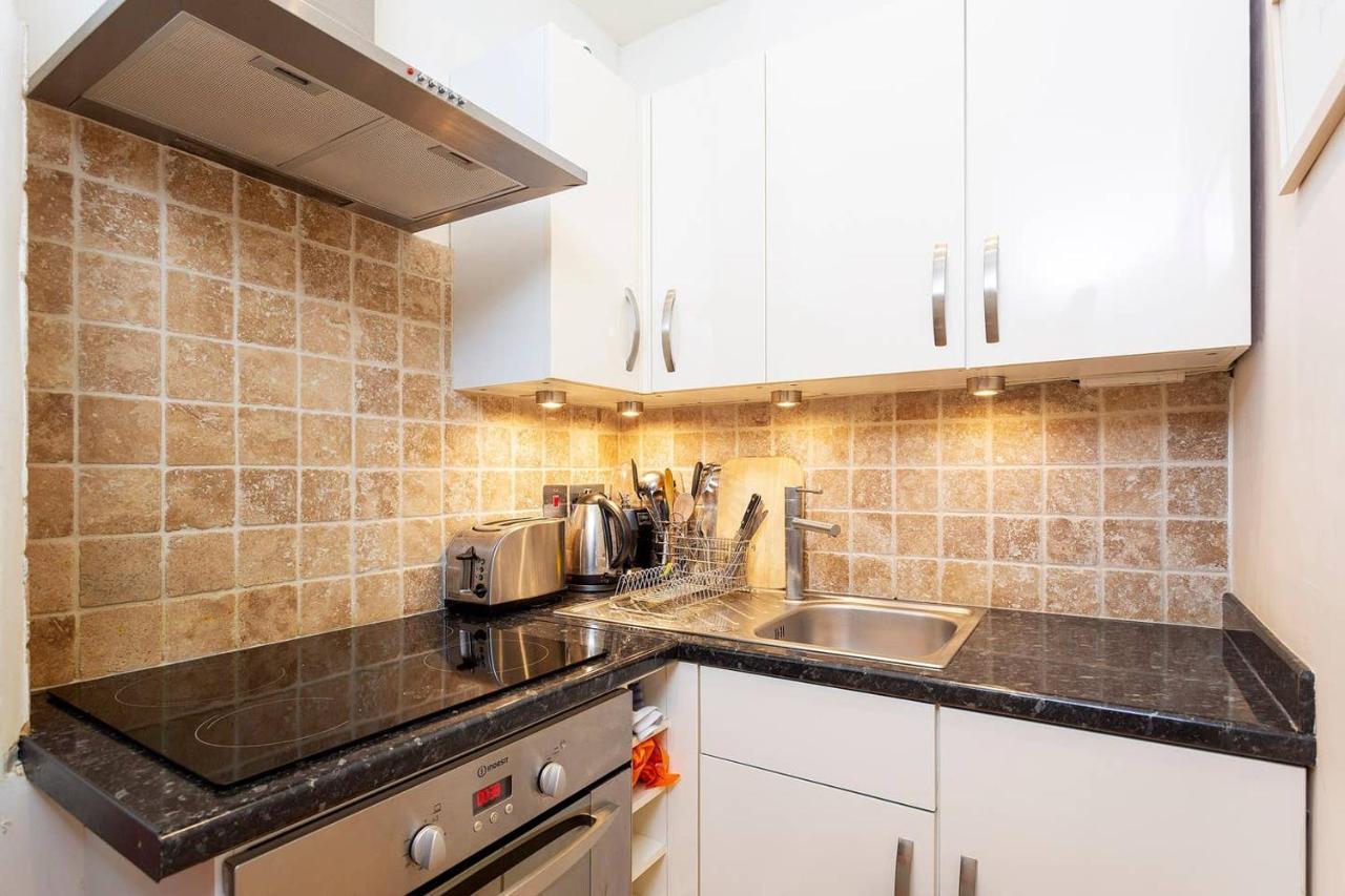 Charming studio near Clapham Common Appartamento Londra Esterno foto